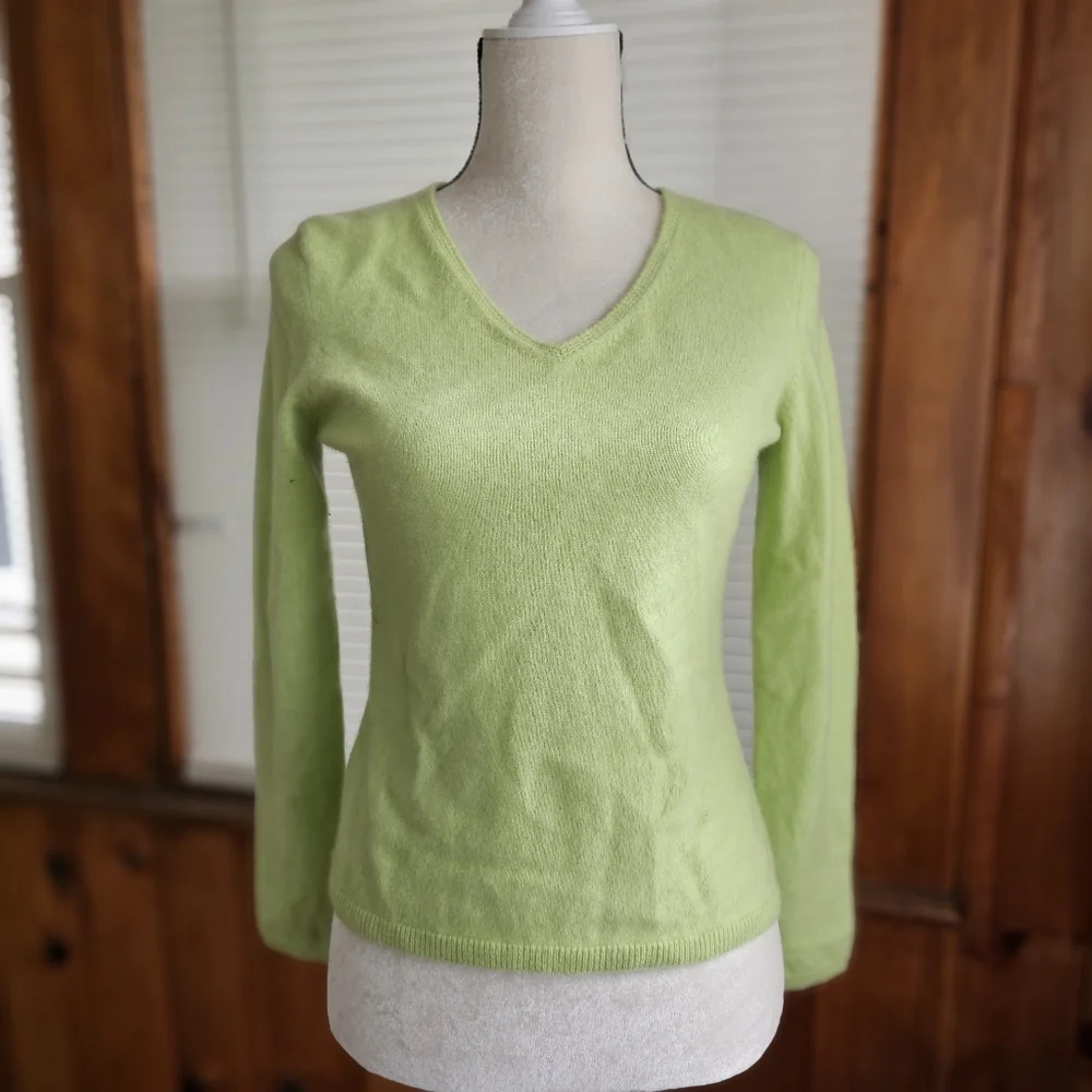 Vintage Talbots V neck sweater 100% cashmere pistachio green size small P - Picture 1 of 6